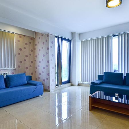 Sunny Luxury Apartment 2 Mamaia Exterior foto