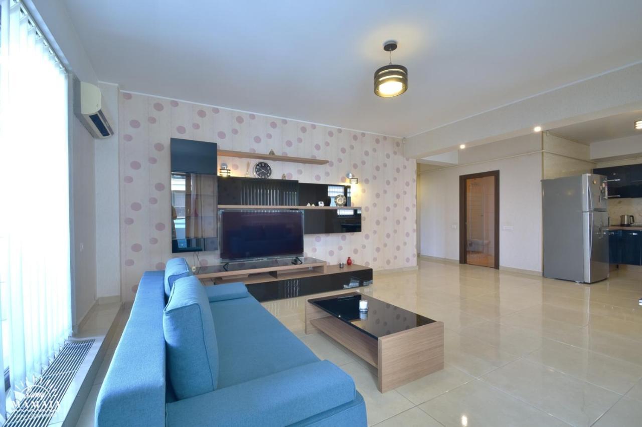 Sunny Luxury Apartment 2 Mamaia Exterior foto